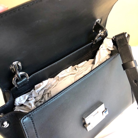 ❌Sold❌Michael Kors Whitney Medium - Picture 2 of 10